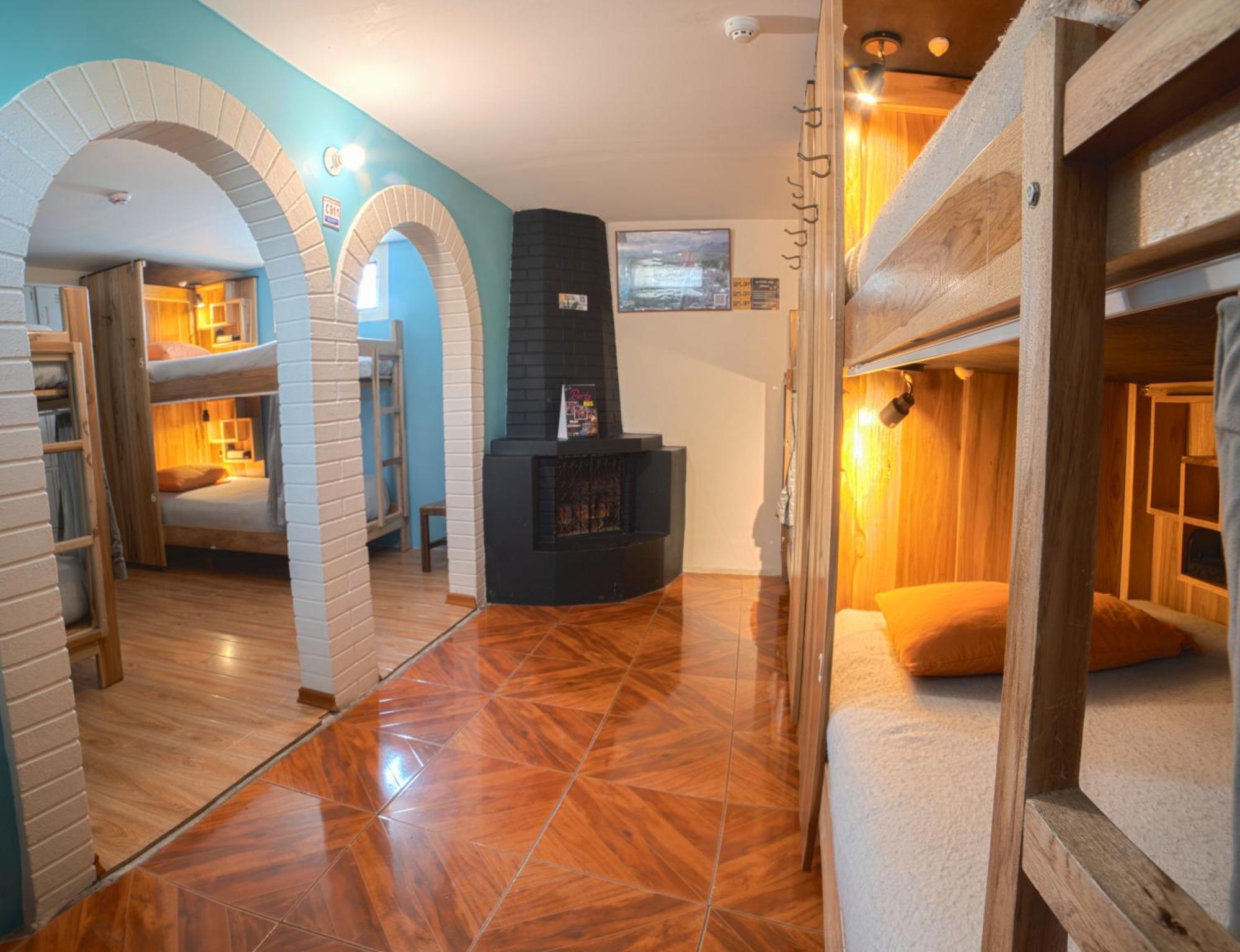 The Secret Garden Hostel Quito Kültér fotó